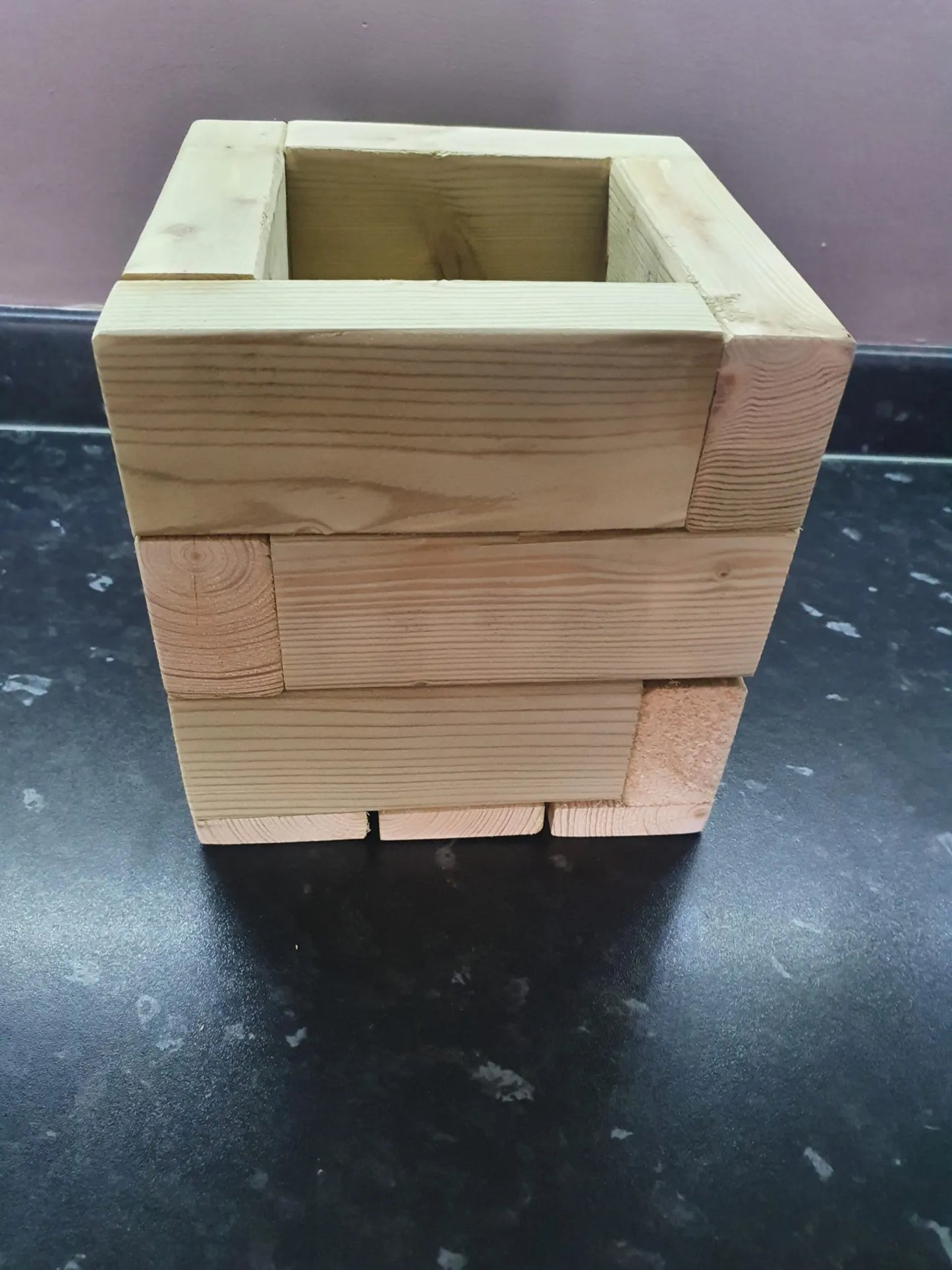 HAND MADE SQUARE WOODEN GARDEN PLANTER PLANT POT 20CM X 20CM