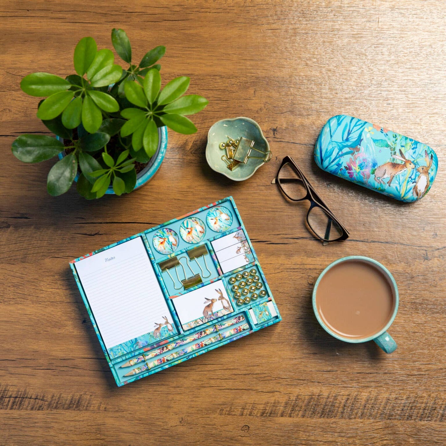 Stationery Set - Kissing Hares