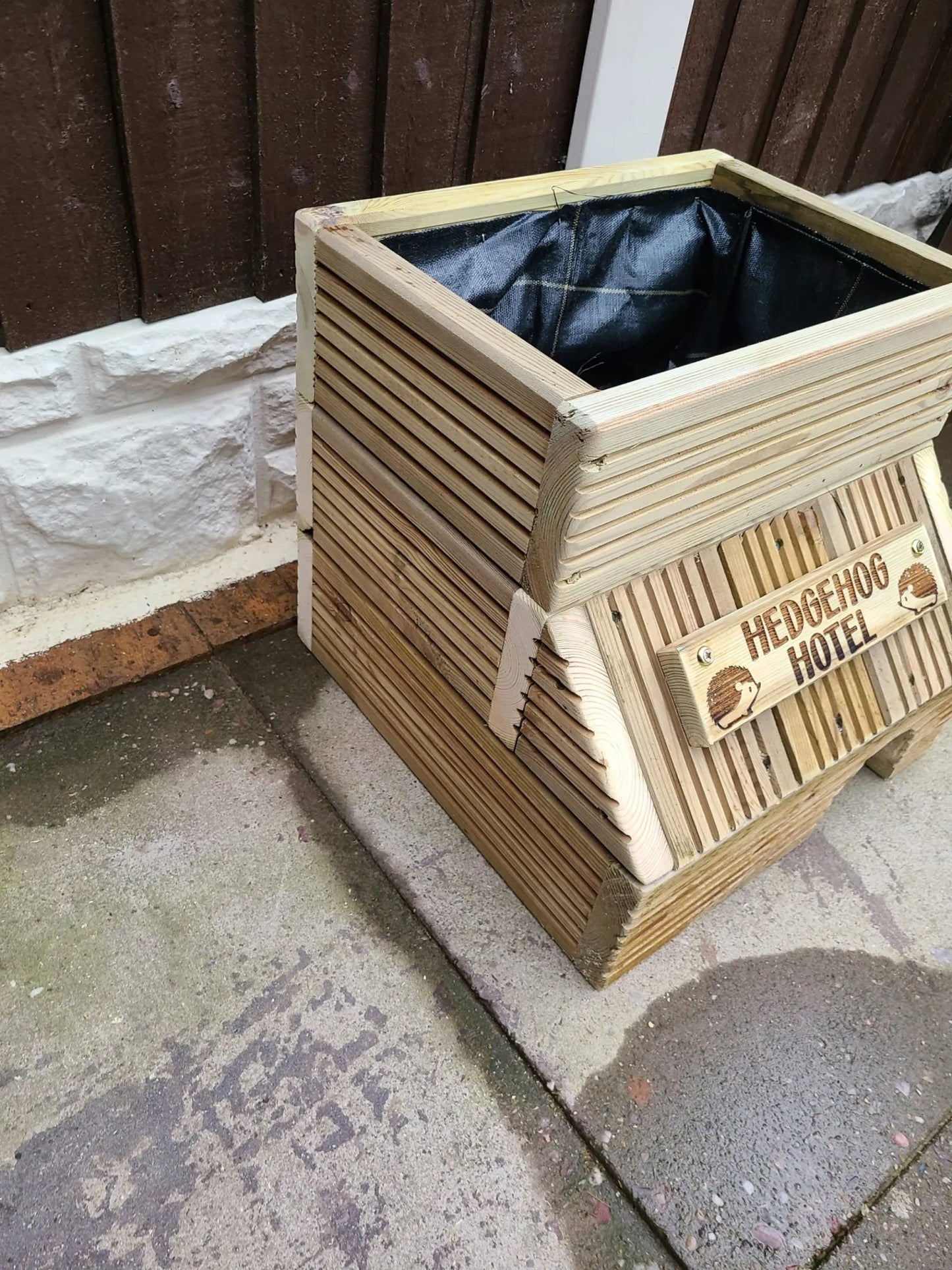 Hedgehog House with Planter Decking Wood Hibernation Home Shelter