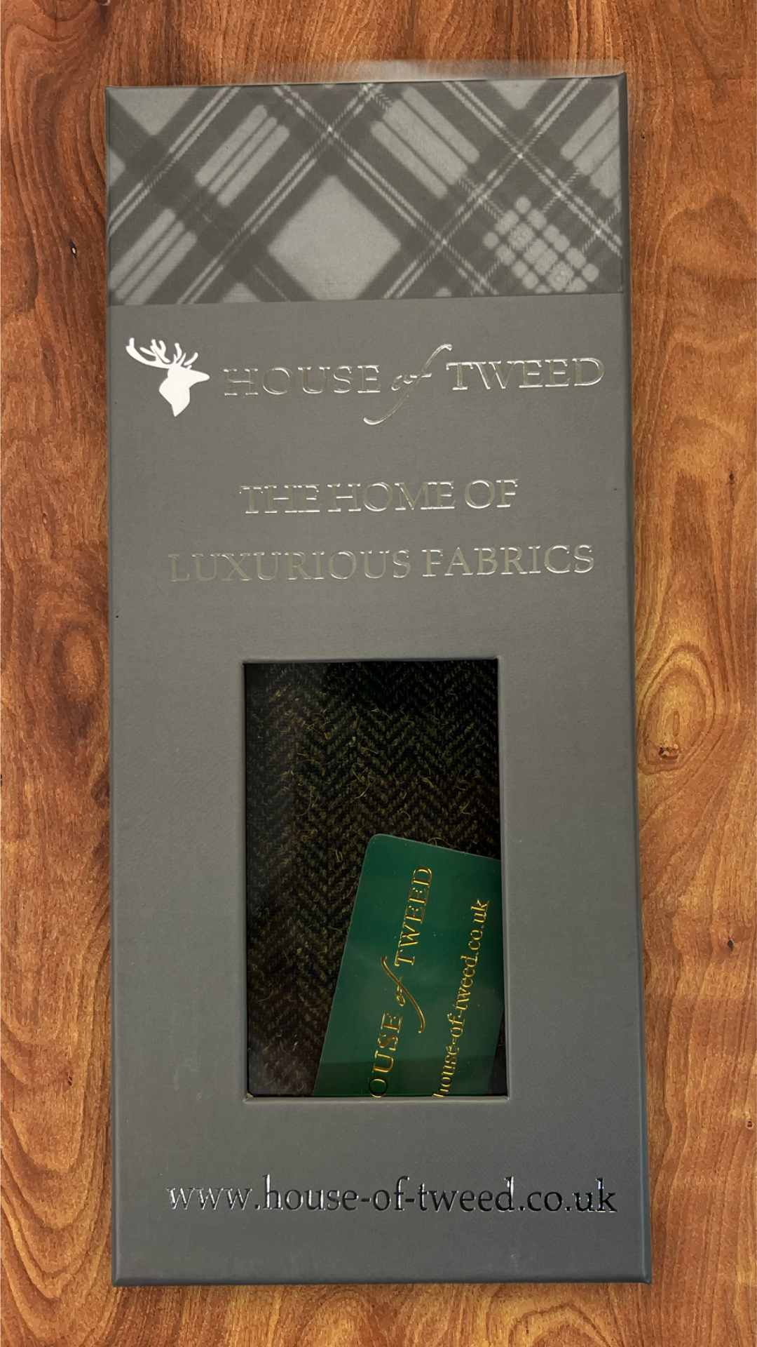 House of Tweed Men’s Gloves – Luxurious Warmth & Timeless Style 3 Colours to Choose