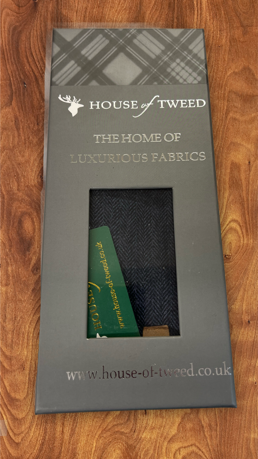 House of Tweed Men’s Gloves – Luxurious Warmth & Timeless Style 3 Colours to Choose
