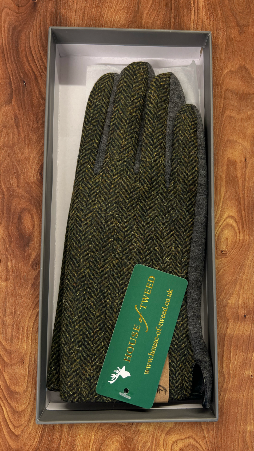 House of Tweed Men’s Gloves – Luxurious Warmth & Timeless Style 3 Colours to Choose