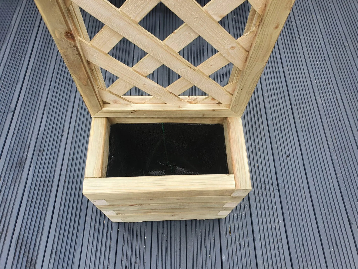 WOODEN TREATED PLANTER WITH 100CM TRELLIS 40x25CM