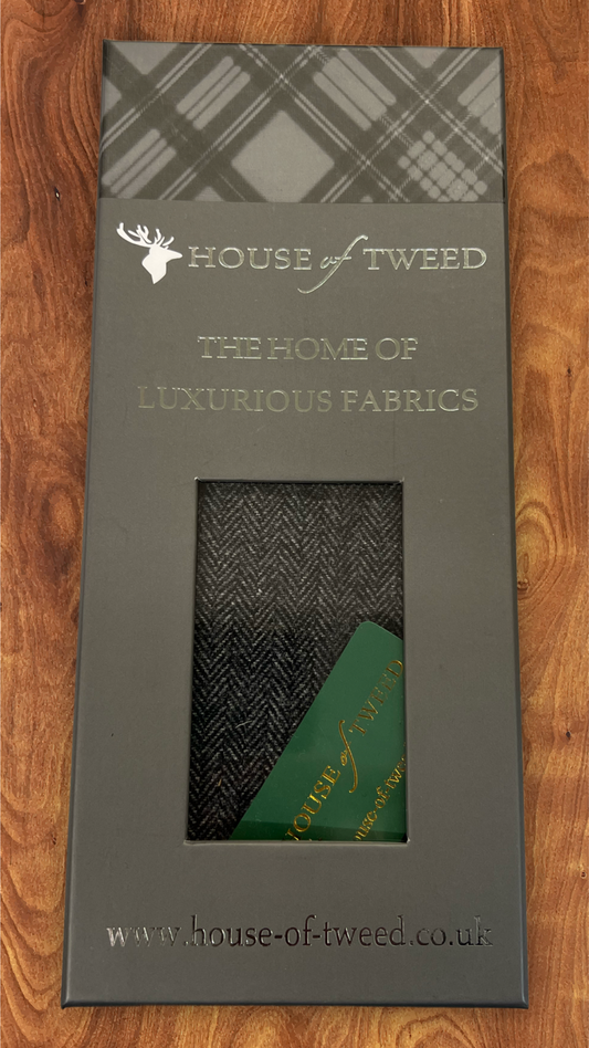 House of Tweed Men’s Gloves – Luxurious Warmth & Timeless Style 3 Colours to Choose